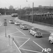 En dag i april 1959 gav sig en fotograf från Stockholms spårvägar ut för att föreviga vyerna kring Västerbroplan