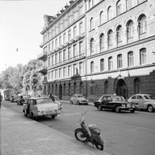 Sturegatan 11 och 9 söderut.
