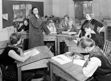Kursverksamhet vid Stockholms Högskola 1951. Modeteckning