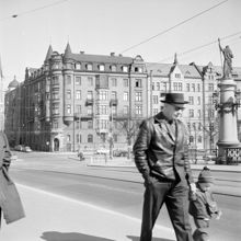 Djurgårdsbron mot korsningen Narvavägen och Strandvägen