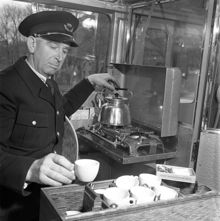 Ny turistbuss. Bussens gasolkök för kaffekokning visas