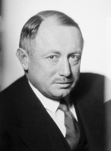 Porträtt av man, Norell