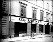 Mäster Samuelsgatan 34 med Axel Sjögren & co