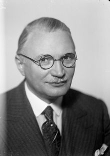 Porträtt av Axell (man)