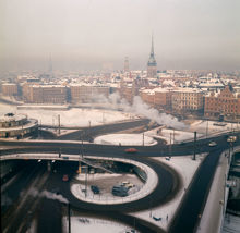 Vy från Katarinahissen mot Slussen och Gamla Stan. Vinterdis