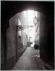 Ignatiigränd från Köpmangatan. Nuvarande Staffan Sasses Gränd