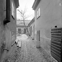 Brännkyrkagatan 76. Östra gården med rännsten