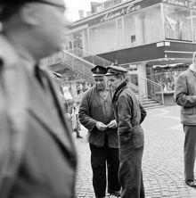 Hötorget. Två telearbetare