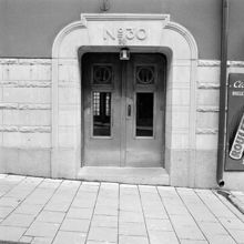 Tomtebogatan 30, portal