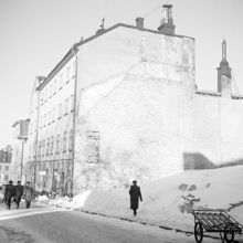 Ragvaldsgatan 11. Avtryck på gaveln efter Ragvaldsgatan 13