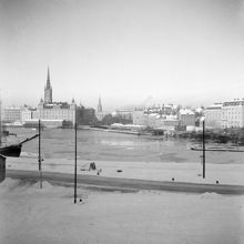 Utsikt från Söder Mälarstrand mot Riddarholmen och Gamla Stan
