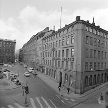 Brunkebergstorg norrut. T.h. Herkulesgatan österut från Brunkebergstorg