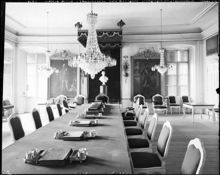Interiör från Magistratens sessionssal, norra sidan. Rådhuset, Bondeska palatset, Myntgatan