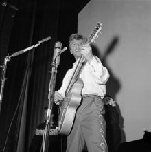 Biblioteksgatan 26, Biograf Anglais. Tommy Steele uppträder