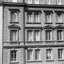 Karlavägen 74, detalj gatufasad