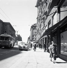 Tunnelbanenedgång stn Hötorget. Entré mot Kungsgatan