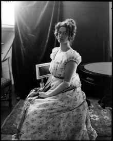 Porträtt av fru Valborg Hansson