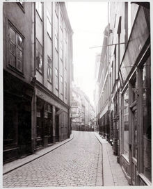 Västerlånggatan från 42 söderut