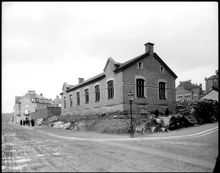 Kvarteret Sädesärlan vid Östermalmsgatan. I bakgrunden Engelbrekts folkskola