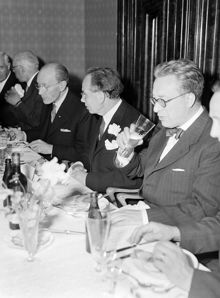 Brunkebergstorg 20, Teknologföreningen. Uppfinnareföreningen hyllar Albin Johansson
