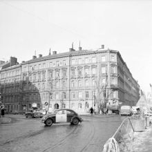 Karlavägen 27 - 25 vid hörnet av Engelbrektsgatan