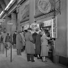 Centralstationen. Stora vänthallen. Svenska Pressbyråns butik