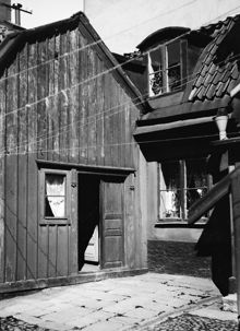Fjällgatan 18. Fasader mot gården