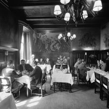 Malmskillnadsgatan 35. Restaurang Oxen-Hungaria