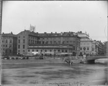 Rödbodtorget från Järnvägsbron. Norrström i förgrunden