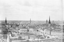 Panoramabild över Stockholm från Katarina kyrka mot Gamla Stan. Del A, Slussen och Kornhamnstorg