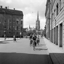 Myntgatan och Riddarhustorget mot Riddarholmsbron. Riddarholmskyrkan i fonden