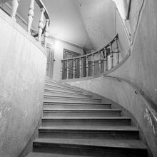 Klarabergsgatan 48. Huvudtrappans översta del