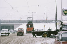 Snöplogning Sandstuvägen 1963, ploglok 9207