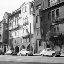 Uggelviksgatan 9 - 11 från vänster