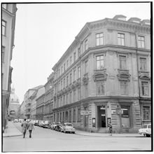 Jungfrugatan, söderut mot Hedvig Eleonora kyrka