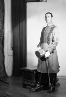 Porträtt av man i uniform, Kennedy