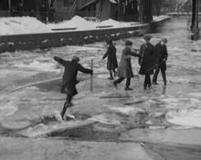 Jumpning i Riddarhuskanalen - Journalfilm