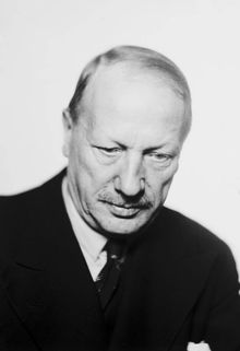 Porträtt av man, Strindberg