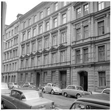 Grev Turegat, nr 80 i mitten