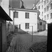 Östermalmsgatan 58. Gården