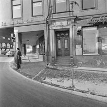 Södermalmstorg 8, portalen. Hornsgatan t.v