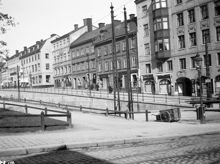 Hornsgatan 26-36 västerut från Ragvaldsgatan. Då kv. Bocken och kv. Flygaren. Nu kv. Stenbocken och kv. Svalgången