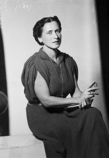 Porträtt av kvinna, Rogård