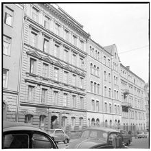 Artillerigatan 45, 47, gaufasader