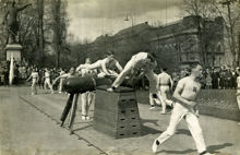 Uppvisning i Kungsträdgården 1922