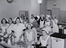Matlagningskurs vid Spånga Yrkesskolor ca 1946