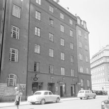 Östermalmsgatan 94, 92 och 90.