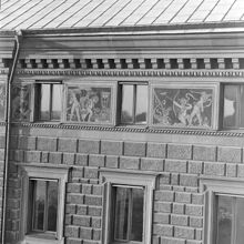 Fasad till hörnhuset Strandvägen 19-21 och Styrmansgatan 1. Thaueniuska huset