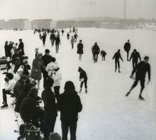 Gärdets sportfält: Rundbana för skridskoåkning