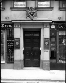 Port, Drottninggatan 14